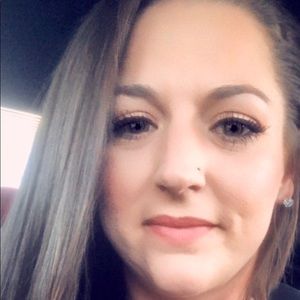 Meet your Posher, Nichole